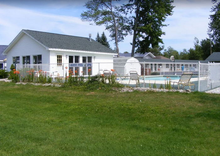 Starlite Motel - From Web Listing (newer photo)